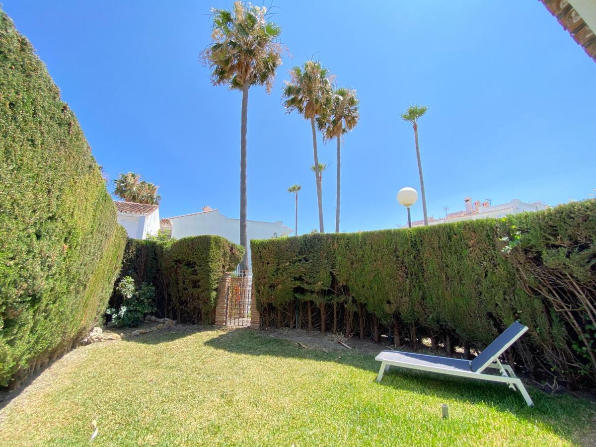 Townhouse W/Sea View & Garden Villa Estepona Bagian luar foto